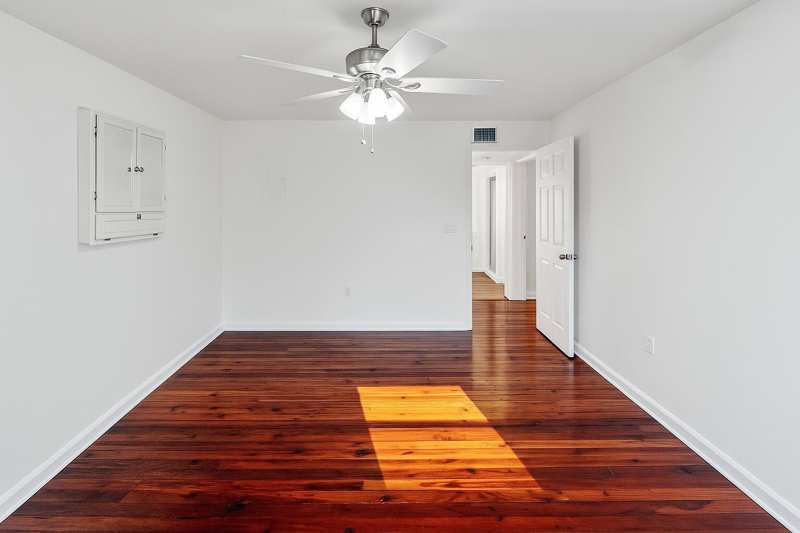 415 6th Avenue N, FL 33460