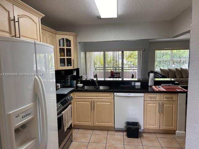 11201 NW 7th St # 204, Sweetwater FL 33172