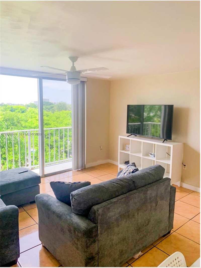 1740 NW N River Dr # 623, Miami FL 33125