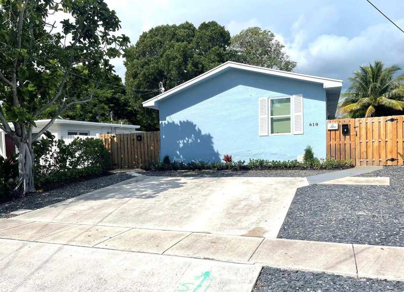 610 SE 2nd Avenue, Delray Beach FL 33483