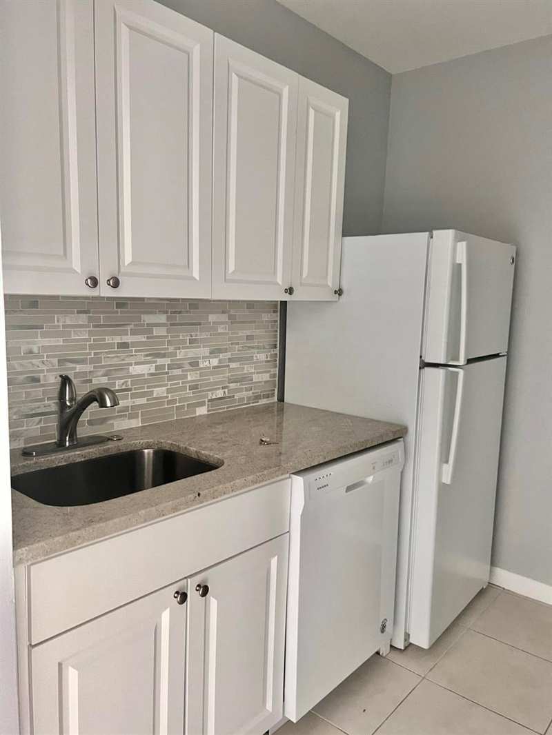 2309 S Federal Highway # 10, Boynton Beach FL 33435