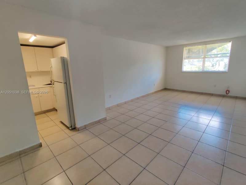 666 W 81st St # 414, Hialeah FL 33014