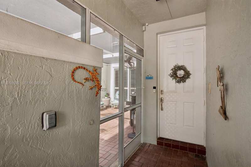 1140 Weeping Willow Way, Hollywood FL 33019