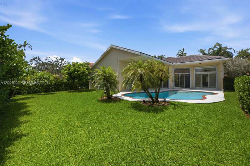 2667 Palmer Pl, Weston FL 33332