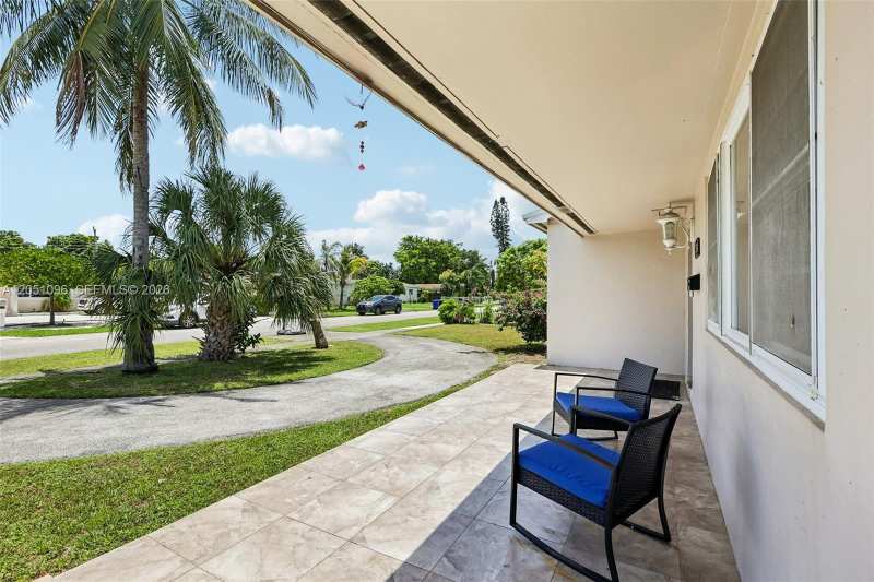 250 N 66th Ave, Hollywood FL 33024