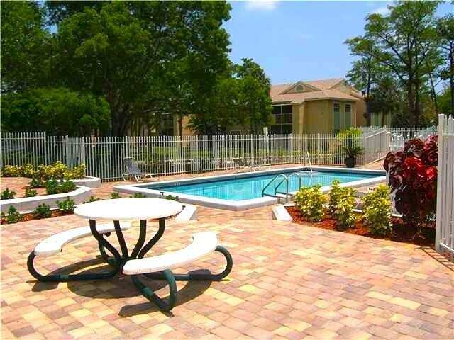 601 Cypress Lake Boulevard # A14, Deerfield Beach FL 33064