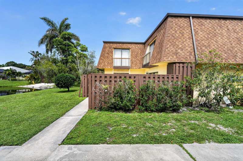 110 N Delaware Boulevard # 15d, Jupiter FL 33458