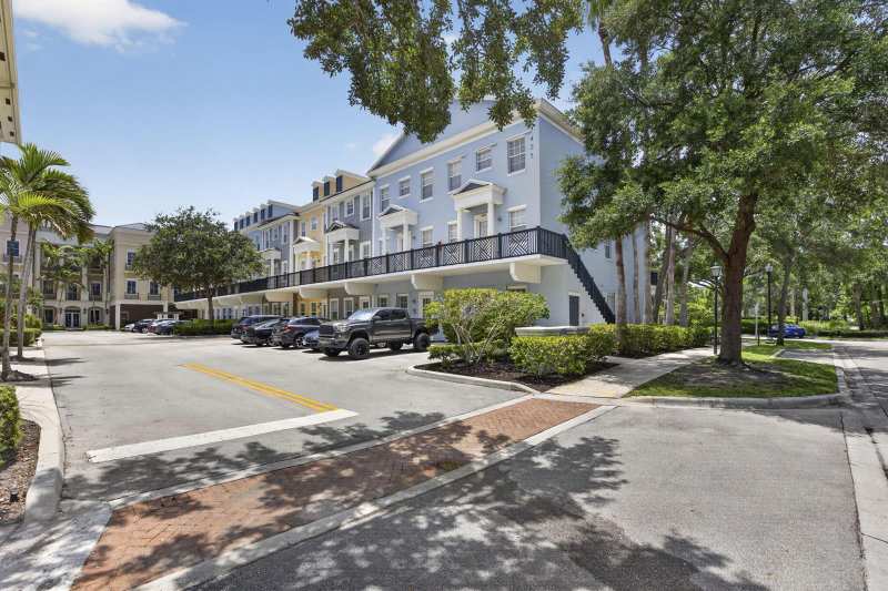 425 Greenwich Circle # 204, Jupiter FL 33458