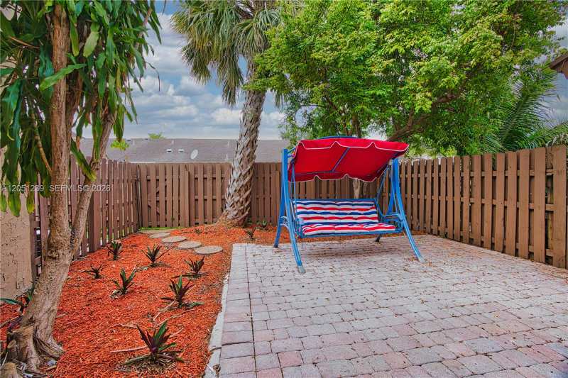 8015 SW 21st Ct # 8015, Davie FL 33324