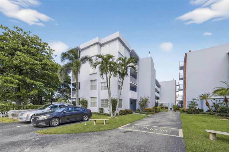 1820 New Palm Way # 306, Boynton Beach FL 33435