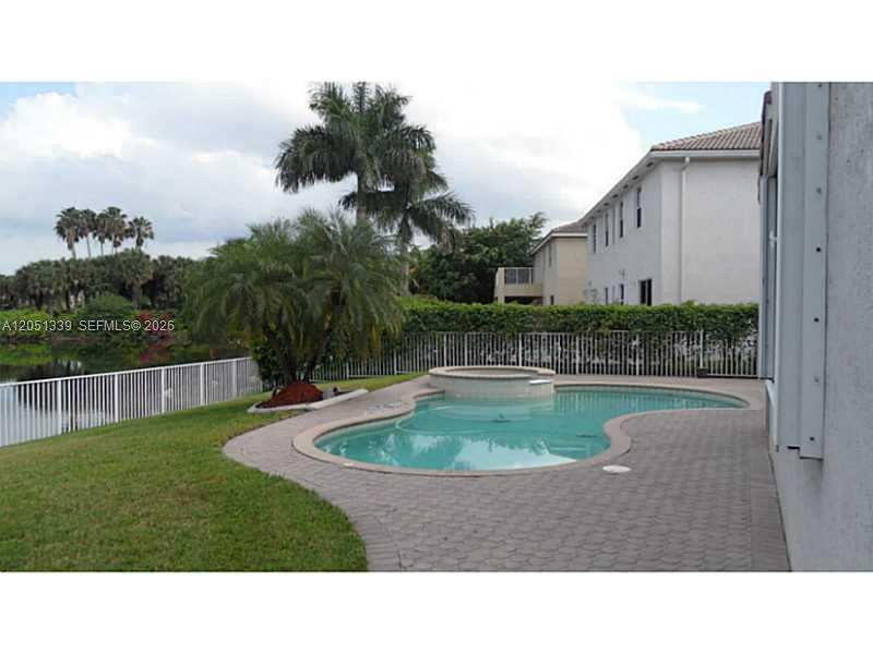 SILVER LAKES PHASE III