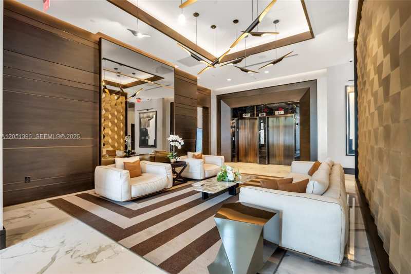 301 Altara Ave # 824, Coral Gables FL 33146
