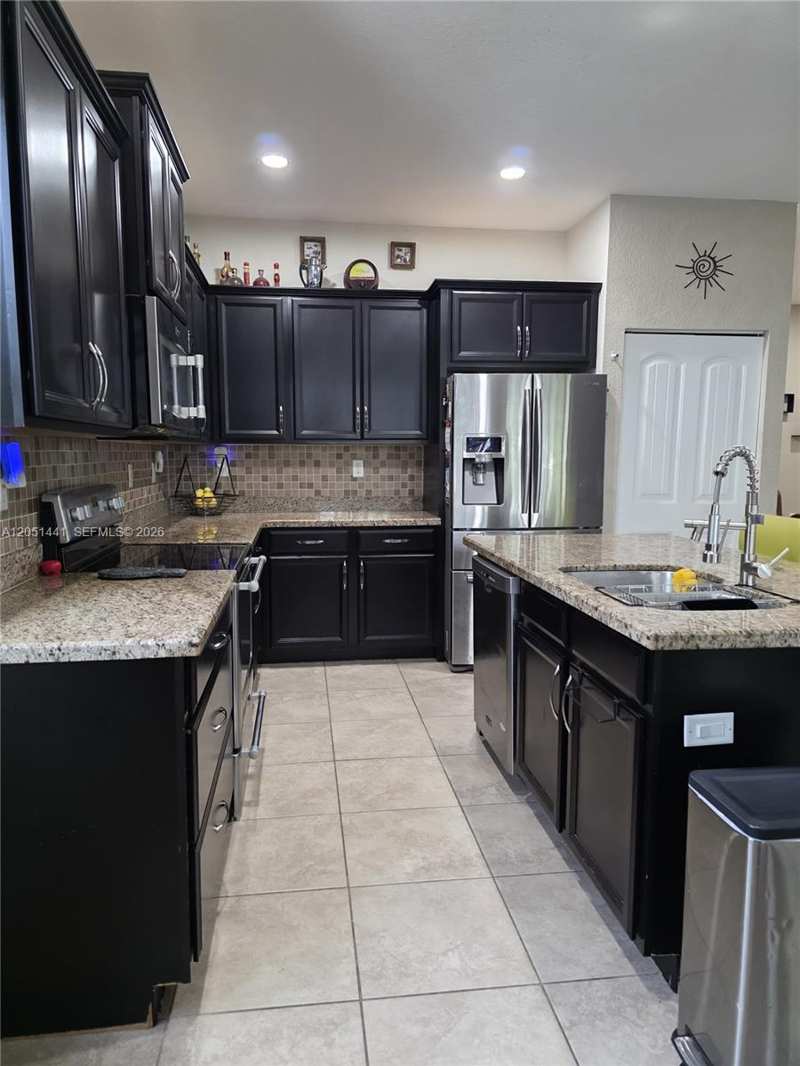 28363 SW 129th Ct, Homestead FL 33033
