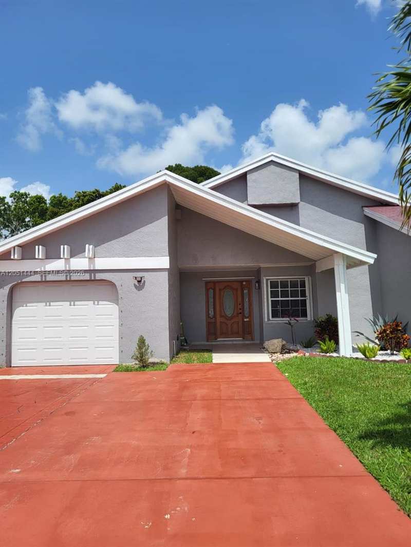 6760 SW 156th Ct, Miami FL 33193