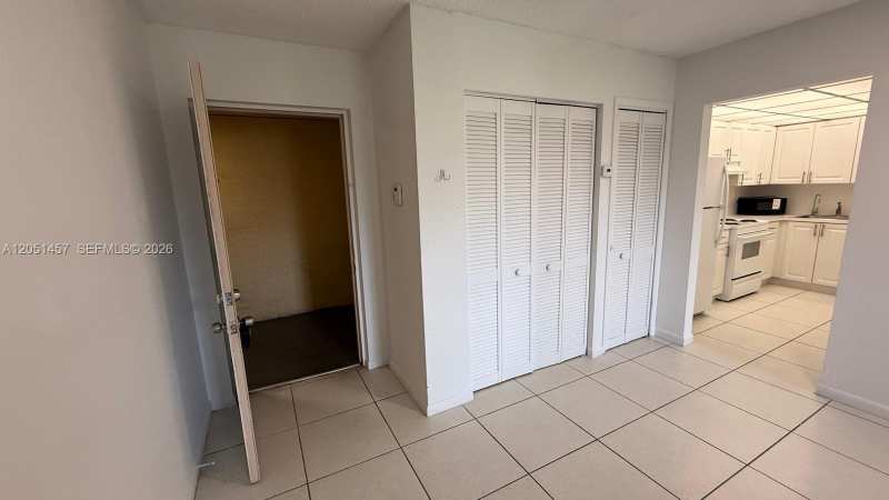 17530 NW 68th Ave # C3010, Hialeah FL 33015