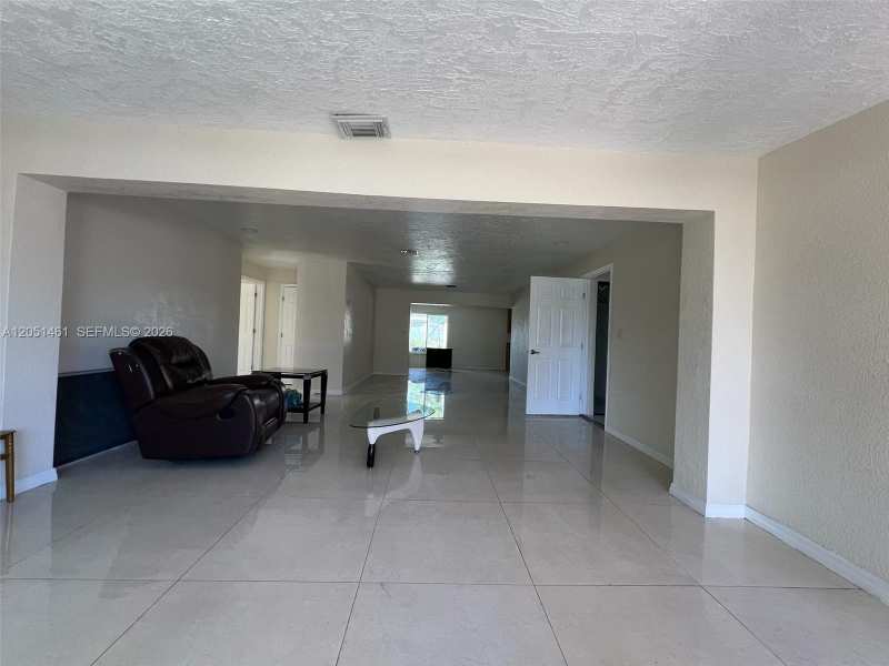 7531 Shalimar St., Miramar FL 33023