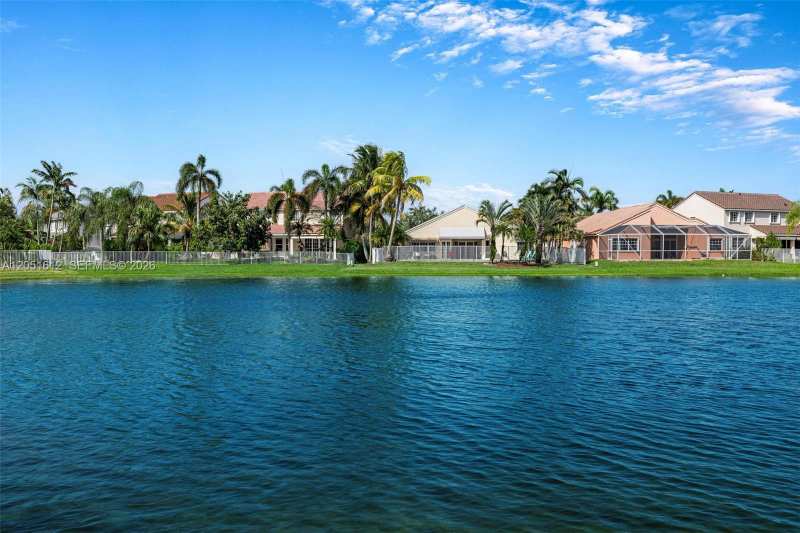 1045 Cedar Falls Dr # 0, Weston FL 33327