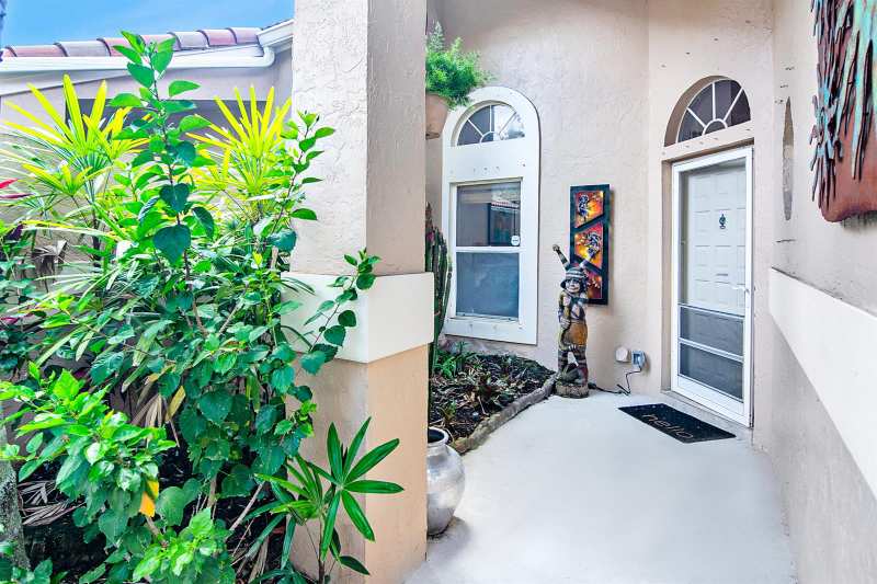 2102 Mahogany Place, Palm Beach Gardens FL 33418