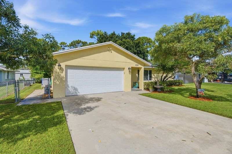 108 Gibraltar Street, Royal Palm Beach FL 33411