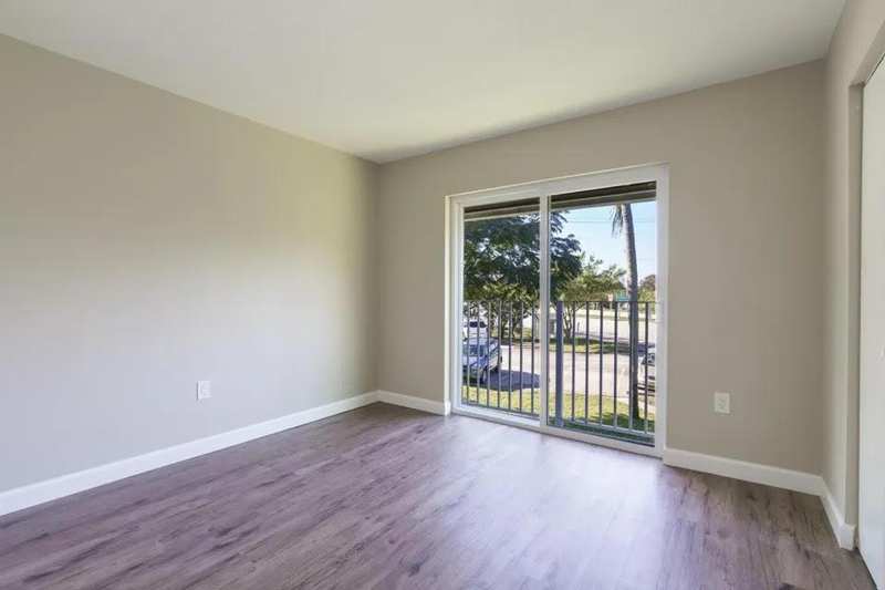 12036 Alternate A1a # B4, Palm Beach Gardens FL 33410