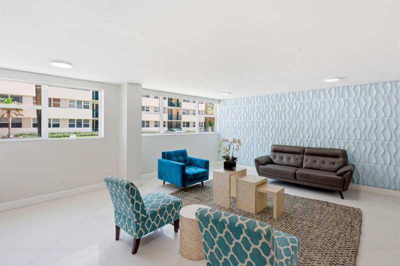 1239 Hillsboro Mile # 302, Hillsboro Beach FL 33062
