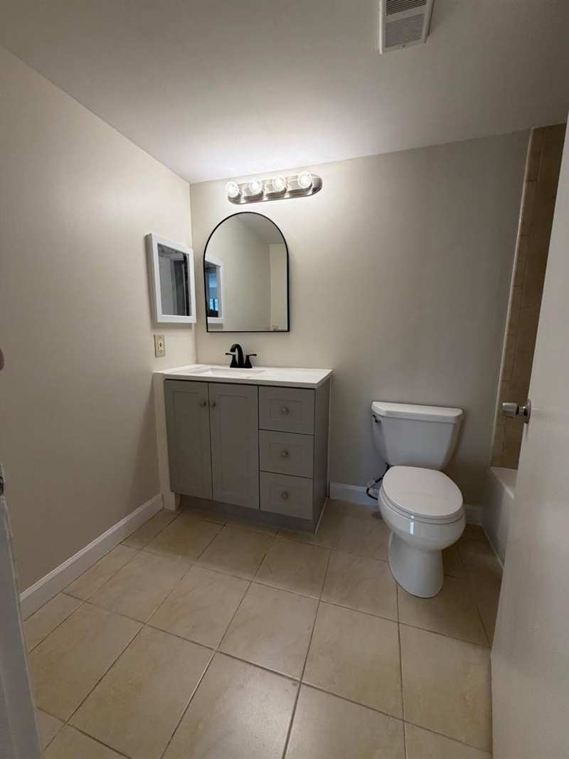 540 S Park Road # 9, Hollywood FL 33021