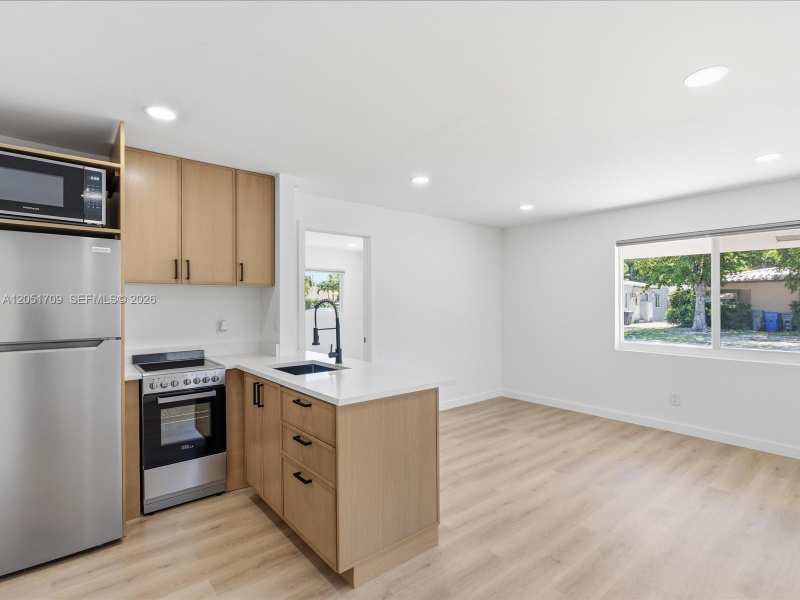 1129 NE 16th Ave # 1, Fort Lauderdale FL 33304