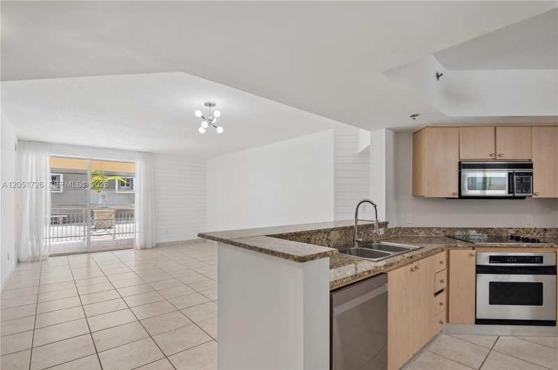 145 Jefferson Ave # 417, Miami Beach FL 33139