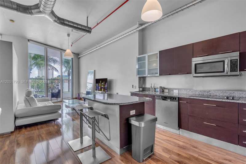 3029 NE 188th St # 302, Aventura FL 33180