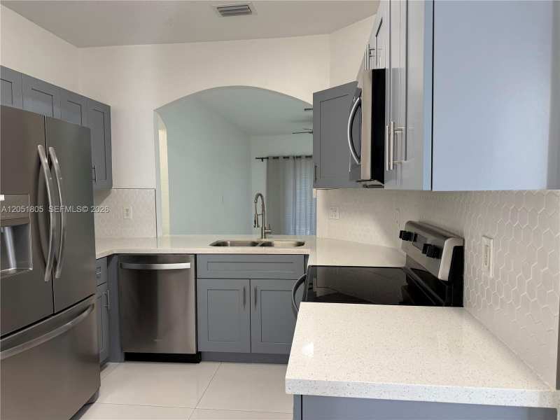 5670 NW 116th Ave # 104, Doral FL 33178