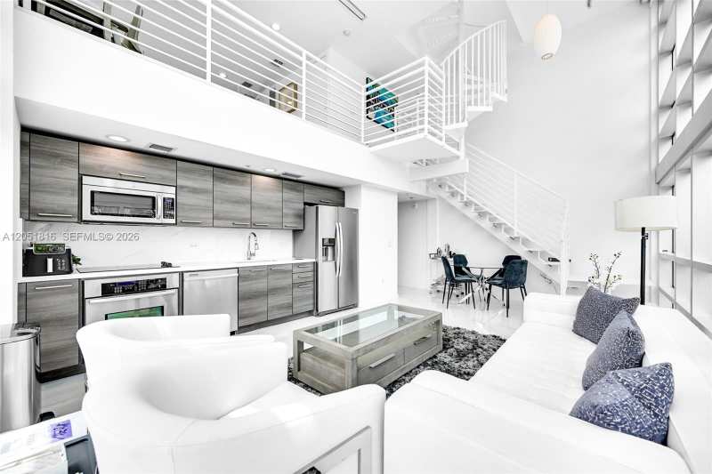 421 Meridian Ave # 15, Miami Beach FL 33139