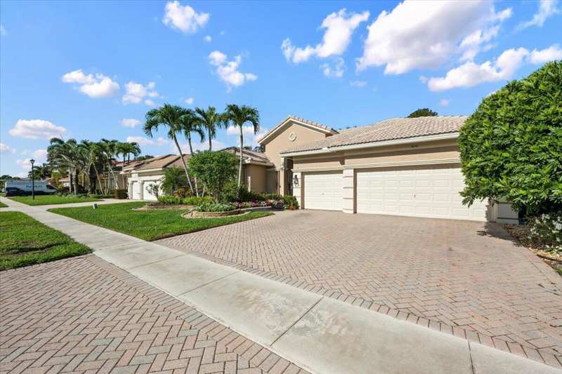 4241 Wellington Shores Drive, Wellington FL 33449