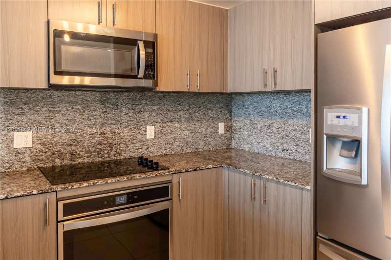 5350 NW 84th Ave # 1001, Doral FL 33166