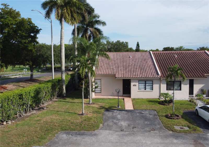 14702 SW 63rd Ln, Miami FL 33193