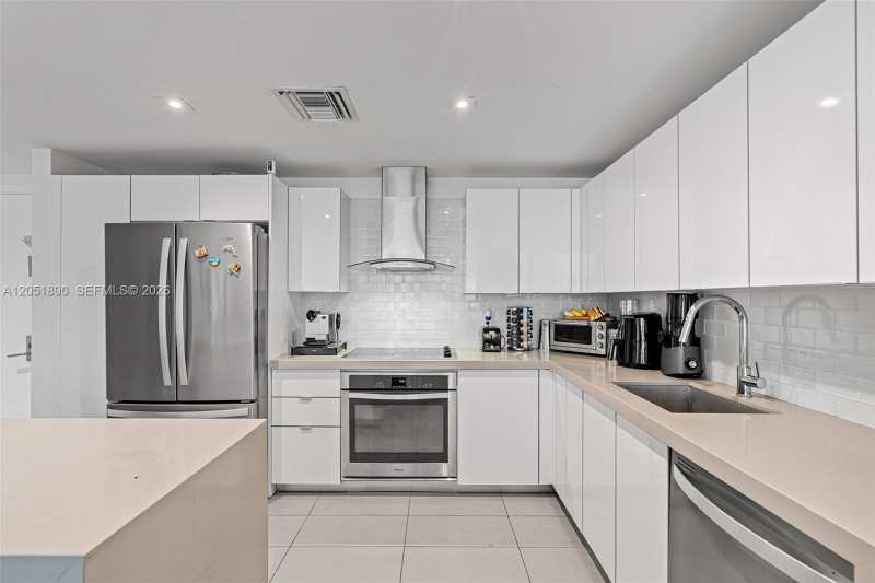 1600 NE 1st Ave # 1017, Miami FL 33132