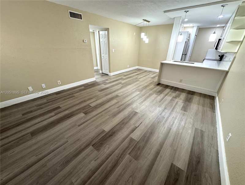 2626 Riverside Dr # 2626, Coral Springs FL 33065