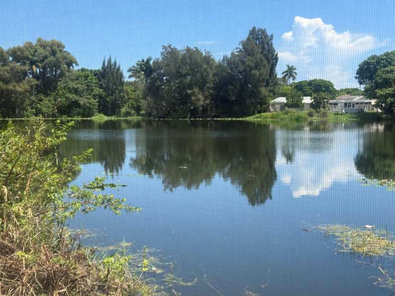 3830 Davis Road, Palm Springs FL 33461