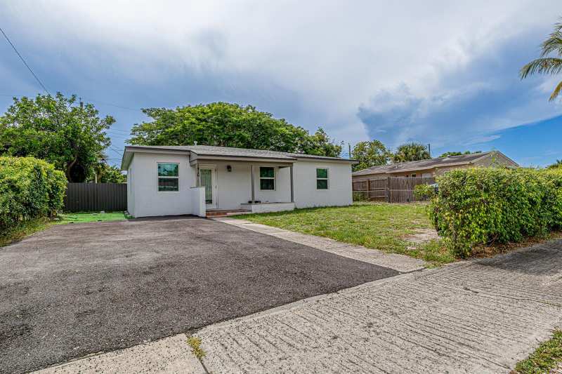 1416 S C Street, FL 33460