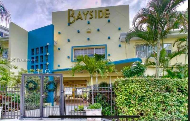 910 Bay Dr # 9, Miami Beach FL 33141