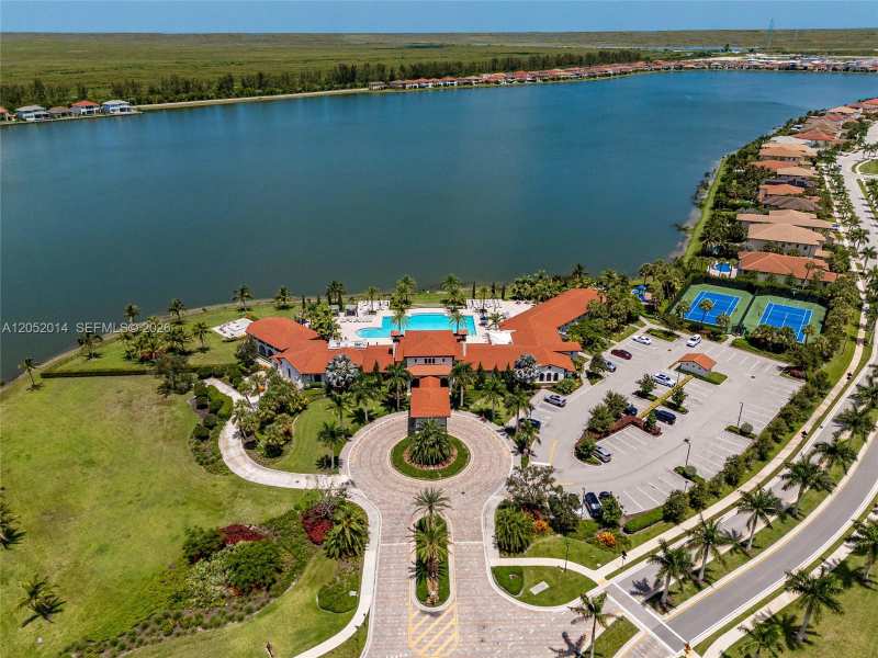 12835 Bayside Ct, Parkland FL 33076