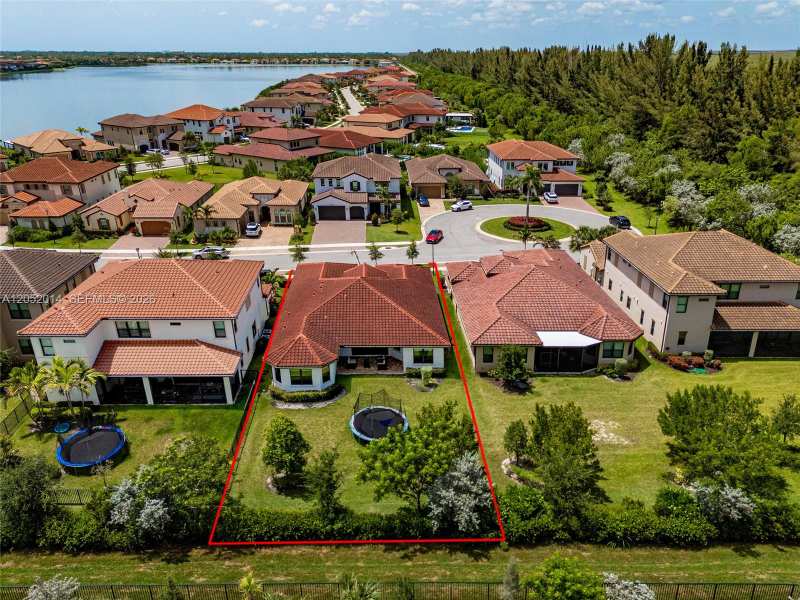 12835 Bayside Ct, Parkland FL 33076