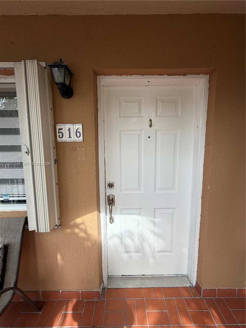 551 NW 82nd Ave # 516, Miami FL 33126