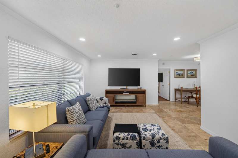 4431 NE 28th Avenue, Lighthouse Point FL 33064