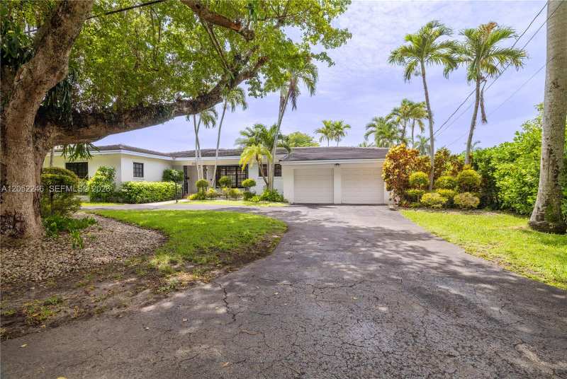 740 Jeronimo Dr, Coral Gables FL 33146