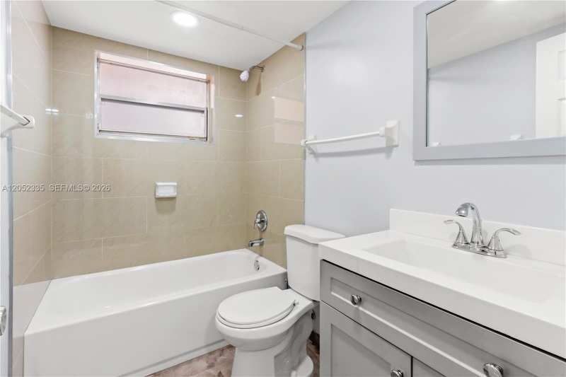 1855 W 60th St # 311, Hialeah FL 33012