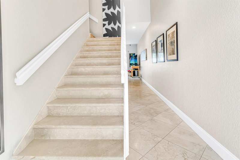 5428 Pointe Villa Drive, Lighthouse Point FL 33064