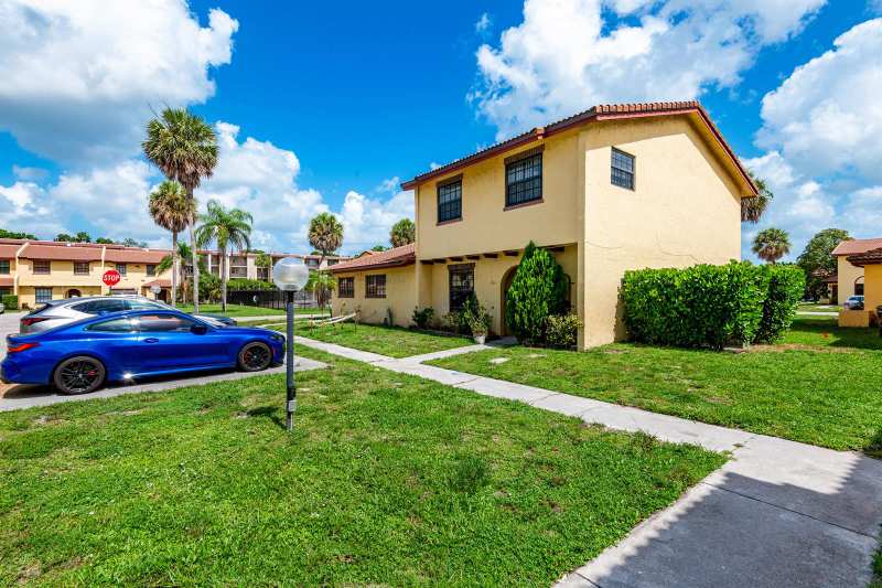 2634 NW 47th Lane # 2634, FL 33313
