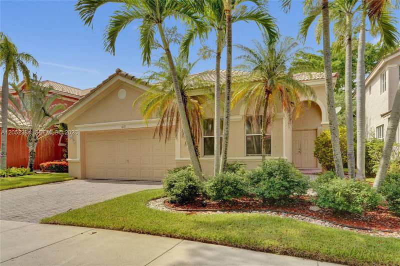 4219 Sabal Ridge Cir, Weston FL 33331
