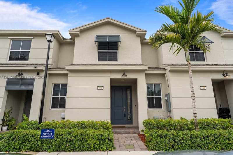 336 NW 8th Ct, Pompano Beach FL 33060