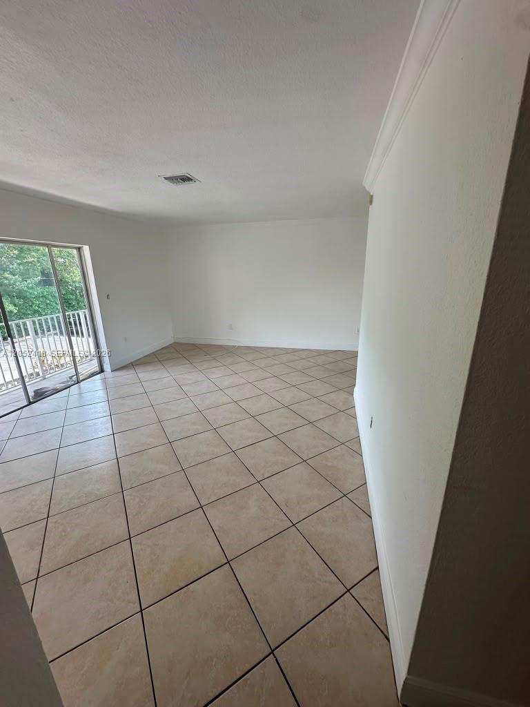 8601 SW 94th St # 207W, Miami FL 33156